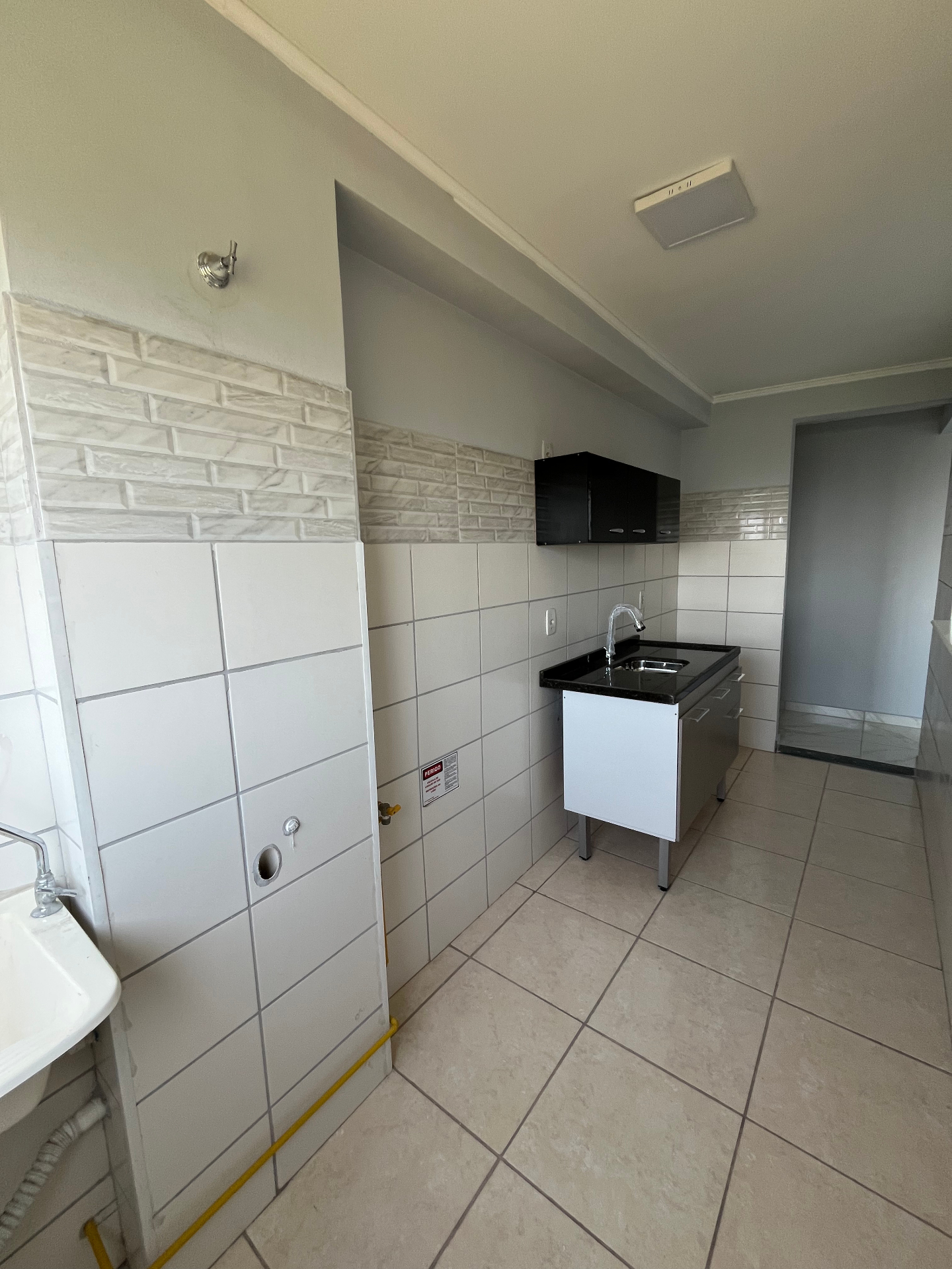 Cozinha integrada com área de serviço
